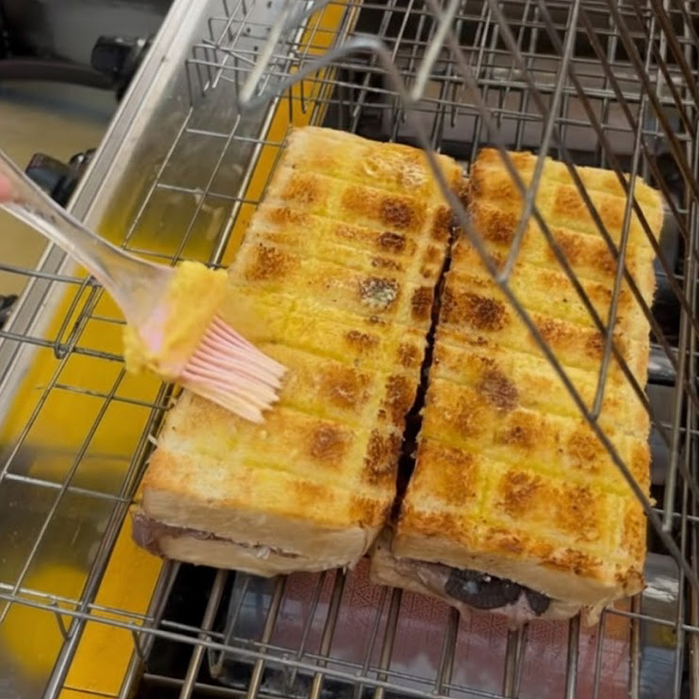 Sajian Roti Bakar Arumdalu
