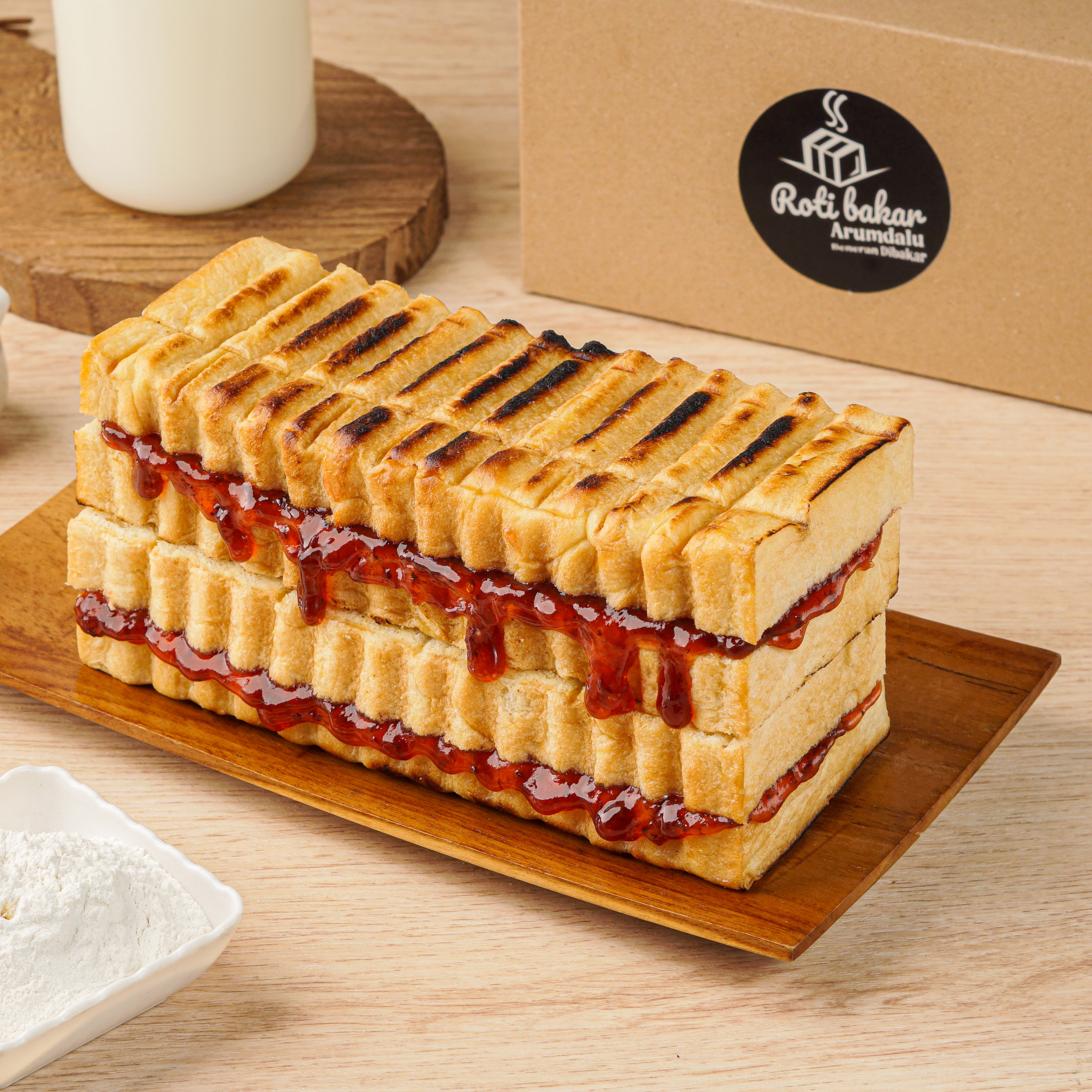 Roti Bakar Strawberry